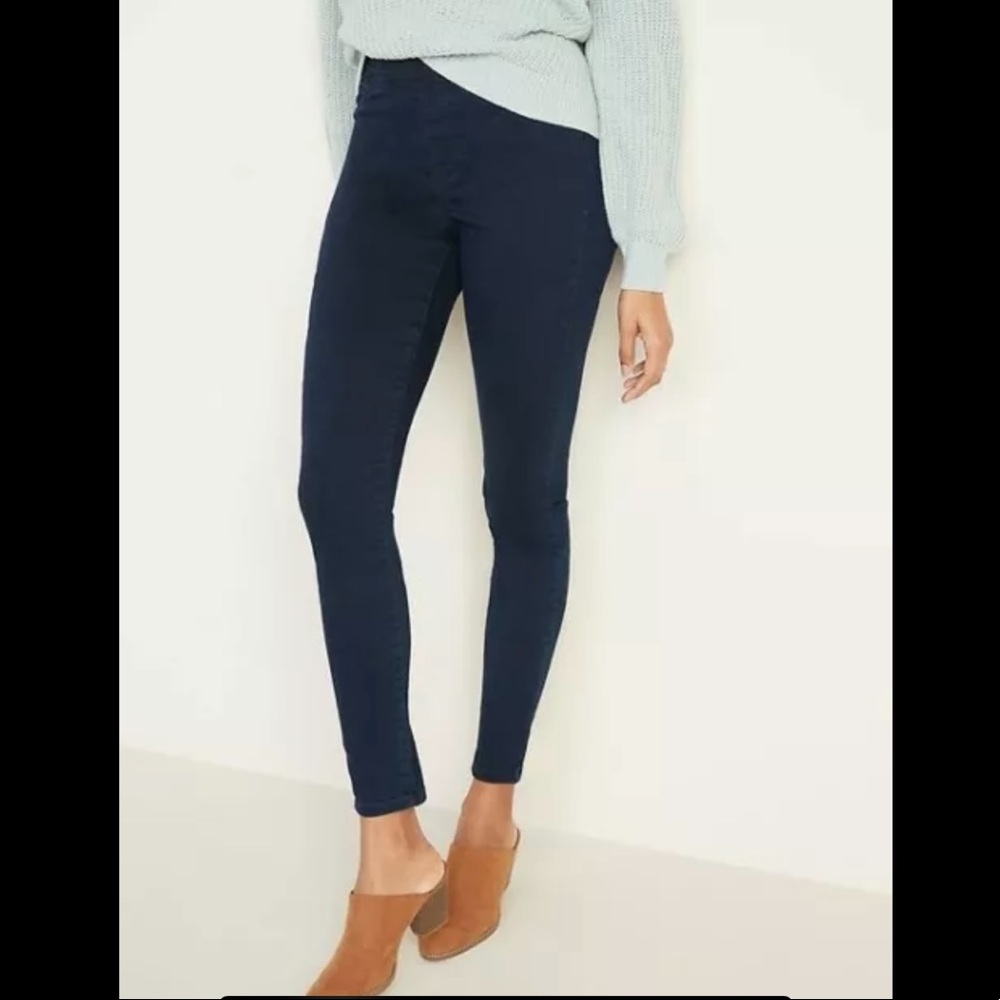 EUC Old Navy Super Skinny Dark Rinse Jeggings 16